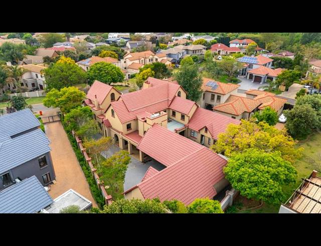 6 BEDROOM HOUSE FOR SALE IN MIDSTREAM ESTATE